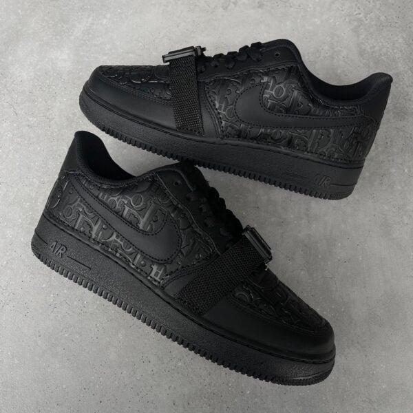 Custom AIR FORCE 1 black - Christian D (belt)