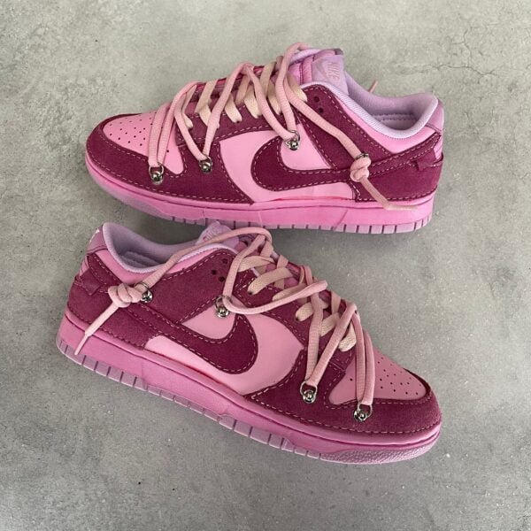 Custom Nike Dunk low - Pink suede Lot