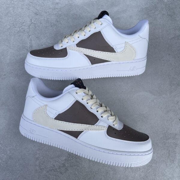 Custom AIR FORCE 1 - Cactus Jack reverse swoosh (brown/white)
